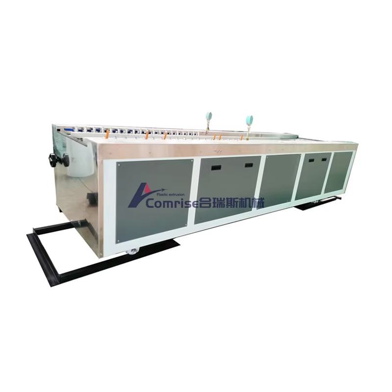 Vďaka čomu vyniká stroj na výrobu terasových profilov WPC od Comrise